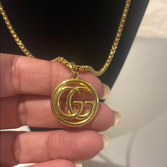Gold Pendant Necklace - Picture 3 of 3